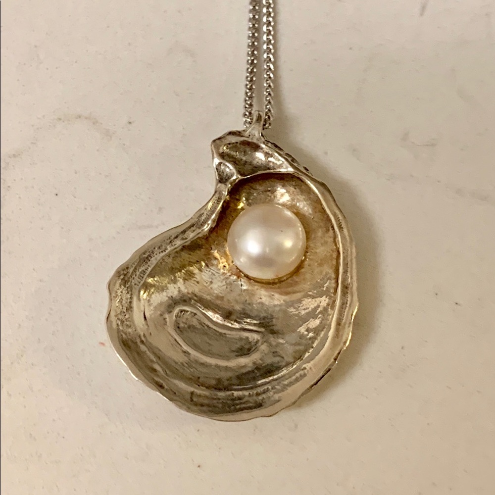 Oyster necklace